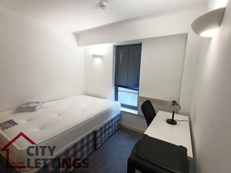 2 bedroom ground floor flat to rent - Photo 5