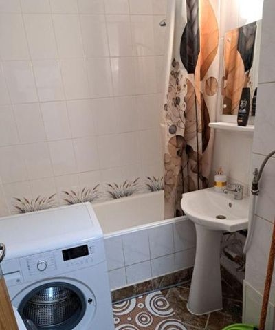 Giurgiului piata progresul eroii revolutiei - Fotografie 4