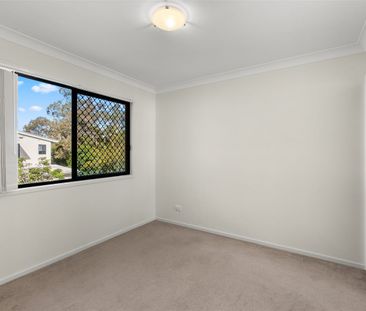 3 Bedroom Townhouse $750/W - Photo 2