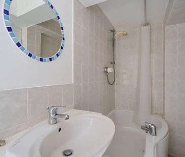 2 bedroom property to rent - Photo 4