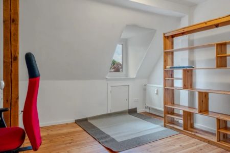 Beste Lage: Gepflegte Wohnung mit Garten! - Foto 2