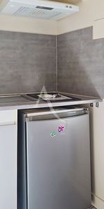 Location Appartement 1 pièce 21m² DOUE LA FONTAINE 49700 - Photo 4