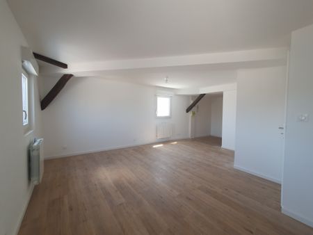 Location Appartement 2 pièces 37m² CHATELLERAULT 86100 - Photo 2