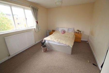 4 bedroom house to rent - Photo 2