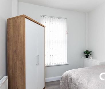 25 Cairo Street (, 6 Month Let), Belfast, BT7 1QS - Photo 6