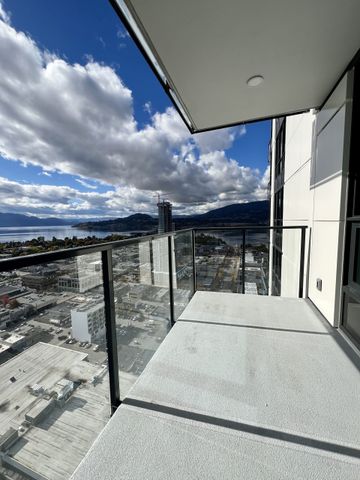 Bertram Beauty: 1 Bdrm+Den on the 28th Floor - Photo 5