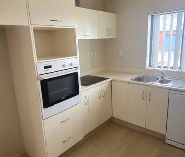 Warm & Inviting 2-Bedroom Home for Rent - Super Convenient Location - Photo 1