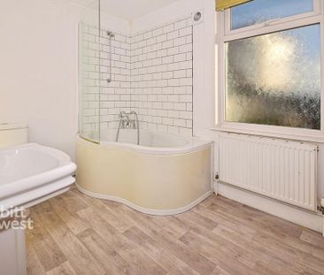 3 bedroom semi-detached house to rent - Photo 6