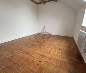 Location Appartement 2 pièces 32m² LA CHAPELLE D ARMENTIERES 59930 - Photo 1