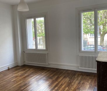 Location Appartement 3 pièces 63m² - Photo 3