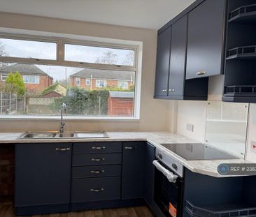 3 bedroom semi-detached house to rent - Photo 1