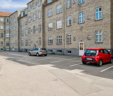 <b>Stor 3 værelses lejlighed i Øgaden - med parkering</b><br> - Foto 5