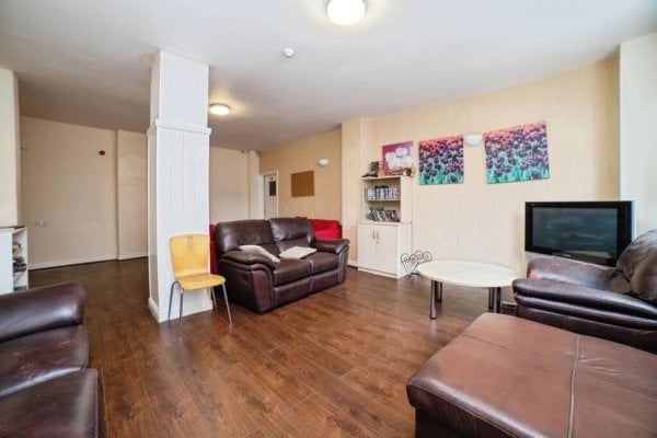 Chesterfield Road, Alfreton, DE55 - Photo 1