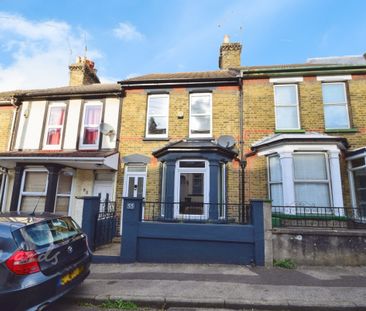 2 bedroom terraced house to rent - Photo 3