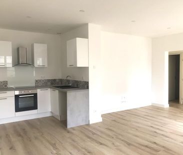 Location Appartement 2 pièces 70m² - Photo 5