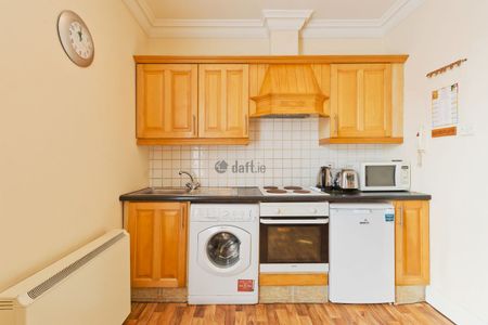 Apartment to rent in Dublin, Enniskerry Rd - Photo 2