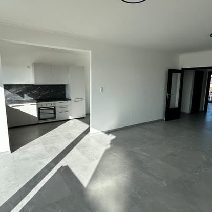 Appartement te huur - Foto 1