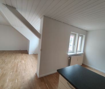 Stor og lys lejlighed på øverste etage - Foto 6