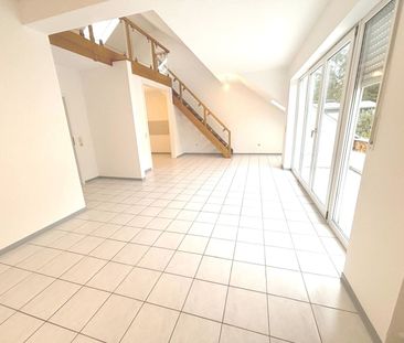 Konz: Frisch renovierte 97 m² Maisonettewohnung – 4 Zimmer, Balkon,... - Foto 1