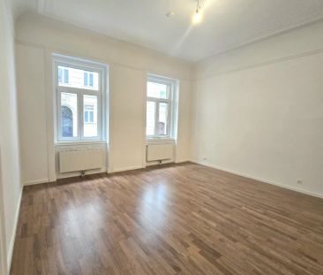 wunderschöne Stilaltbauwohnung ( 2 er WG tauglich ) - Mitten im 9. ... - Photo 4