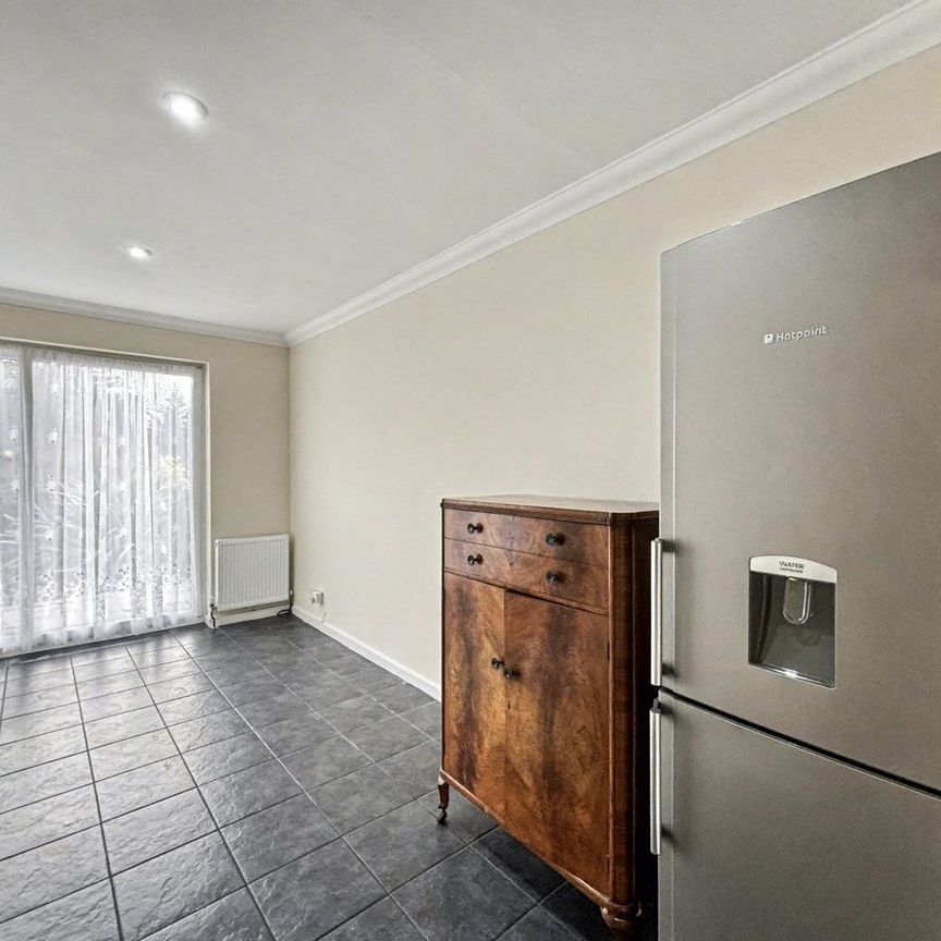 Donnington Road, Harrow, HA3 - Photo 1