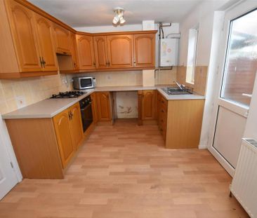 2 bedroom terraced house to rent - Photo 6