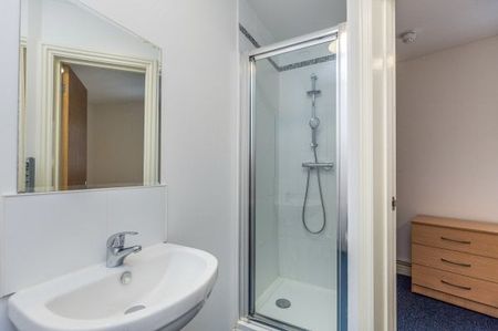 Guildhall Walk, Portsmouth - Photo 3