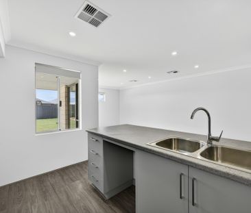 Brand New Two Bedroom Dual Living Property! - Photo 5