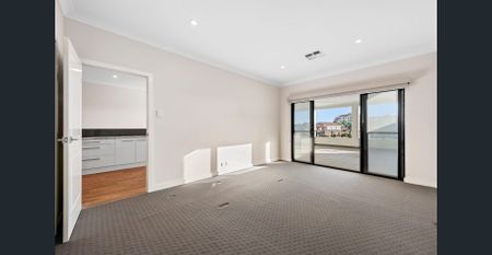 Four Bedrooms with Impeccable Views and Perfectly Positioned. - Photo 3