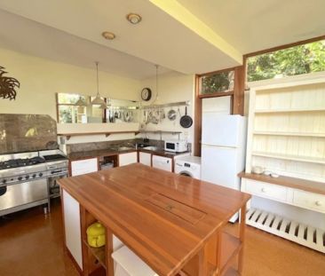The Ultimate Palm Beach Hideaway - Fully Furnished - Photo 2