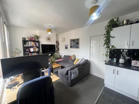 2 Bedroom Flat To Let - Photo 3