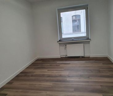 Großzügige 3-Zimmer-Wohnung in Innenhoflage Köln Hansaring - Foto 1