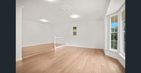 Spacious Family Home with Bushland Views - Photo 2