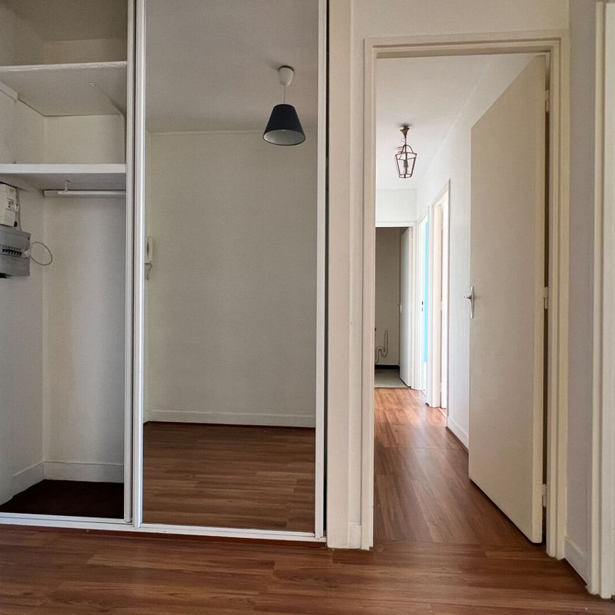 Appartement a louer Paris - Loyer €1 650/mois charges comprises ** - Photo 1