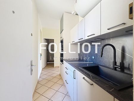 Appartement BAYEUX - 2 pi�ces - Photo 4