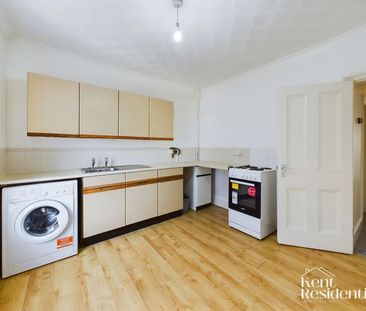 1 bed flat to rent in Kingswood Road, Gillingham, ME7 - Photo 4