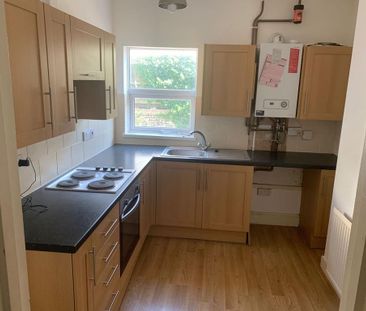 2 bedroom maisonette to rent - Photo 5