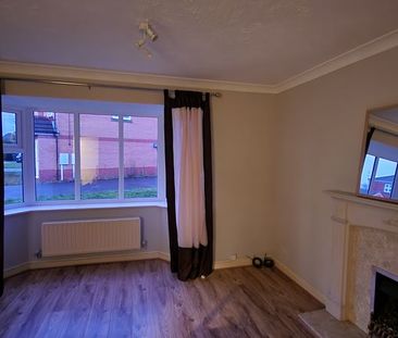 Leafe Close, Beeston, Nottingham - Photo 1