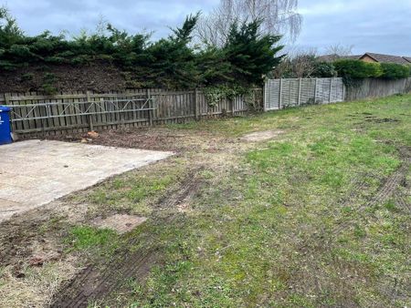 2 bedroom detached bungalow to rent - Photo 5