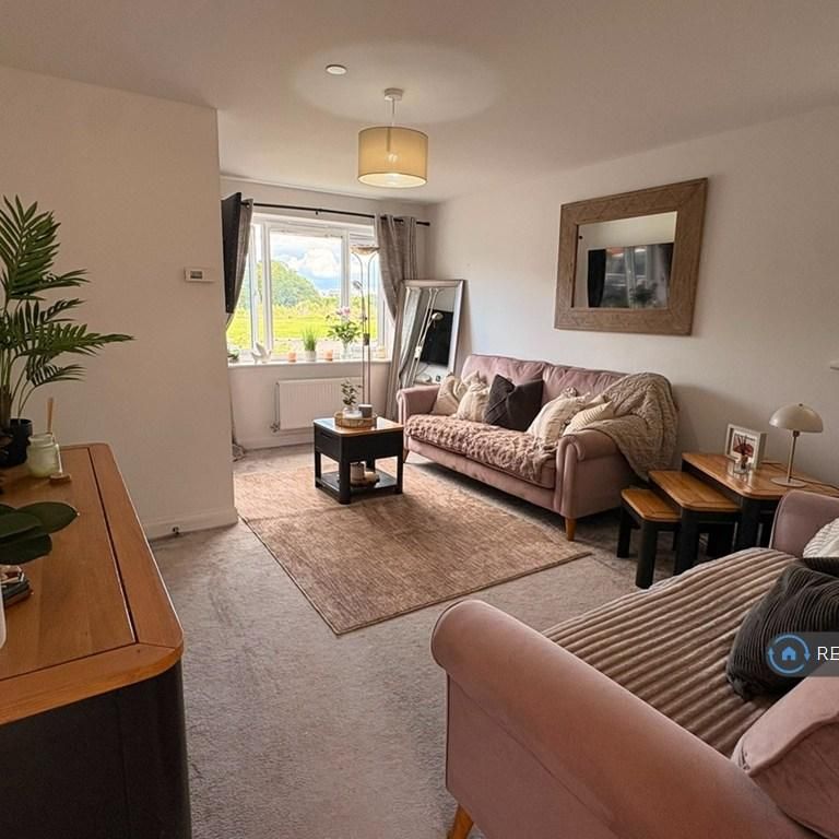 3 bedroom end of terrace house to rent - Photo 1