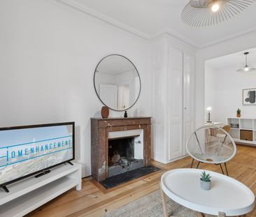 Charming Furnished 1-Bedroom Apartment with High Ceilings near Corn... - Foto 3