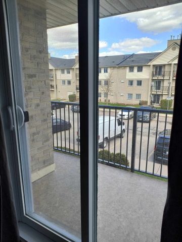 For Lease - 735 Deveron Crescent Unit# 211, London South, Ontario - Photo 2