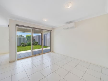 4 Mount View Crescent, Narangba QLD 4504 - House For Rent - $650 | Domain - Photo 5