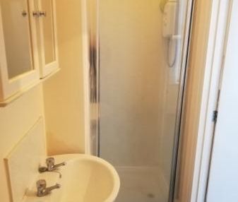 Avenue Road, Grantham, NG31 - Photo 2