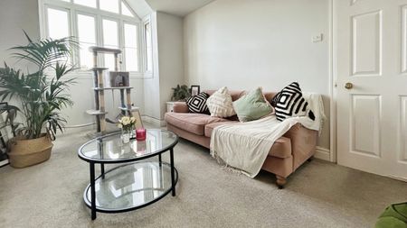 Two-Bedrooms Apartment - Photo 4