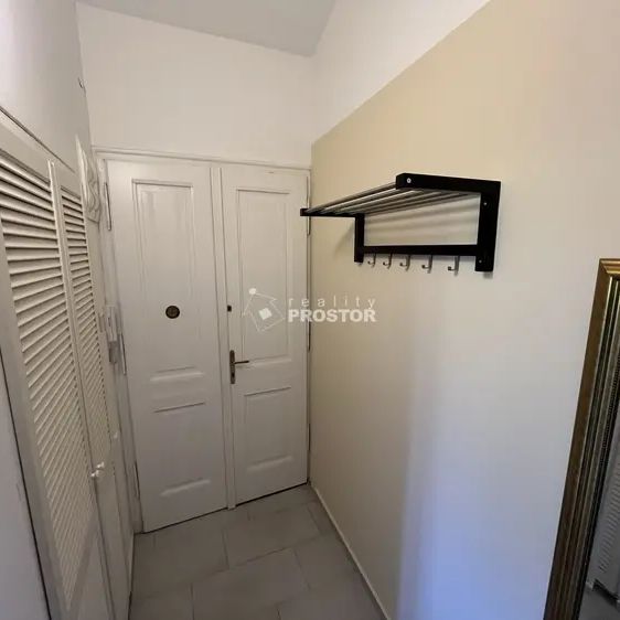 Pronájem bytu 2+kk/B, 39 m - Photo 1