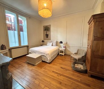 Location Appartement 6 pièces 151m² - Photo 4