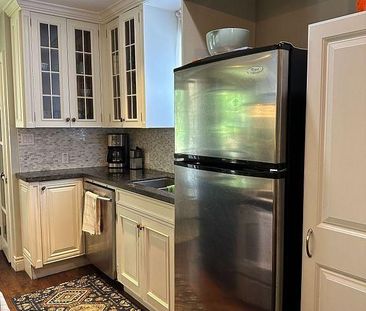 For Lease - 30 Collins Crescent Unit# Main, Aurora, Ontario - Photo 1