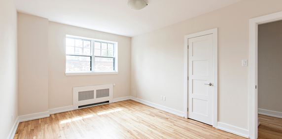 1555 Summerhill - 3½ - Photo 2