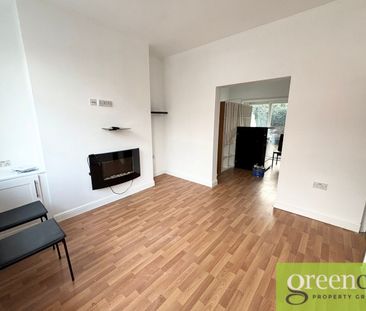 Woodfield Grove, Eccles, Salford, M30 - Photo 2